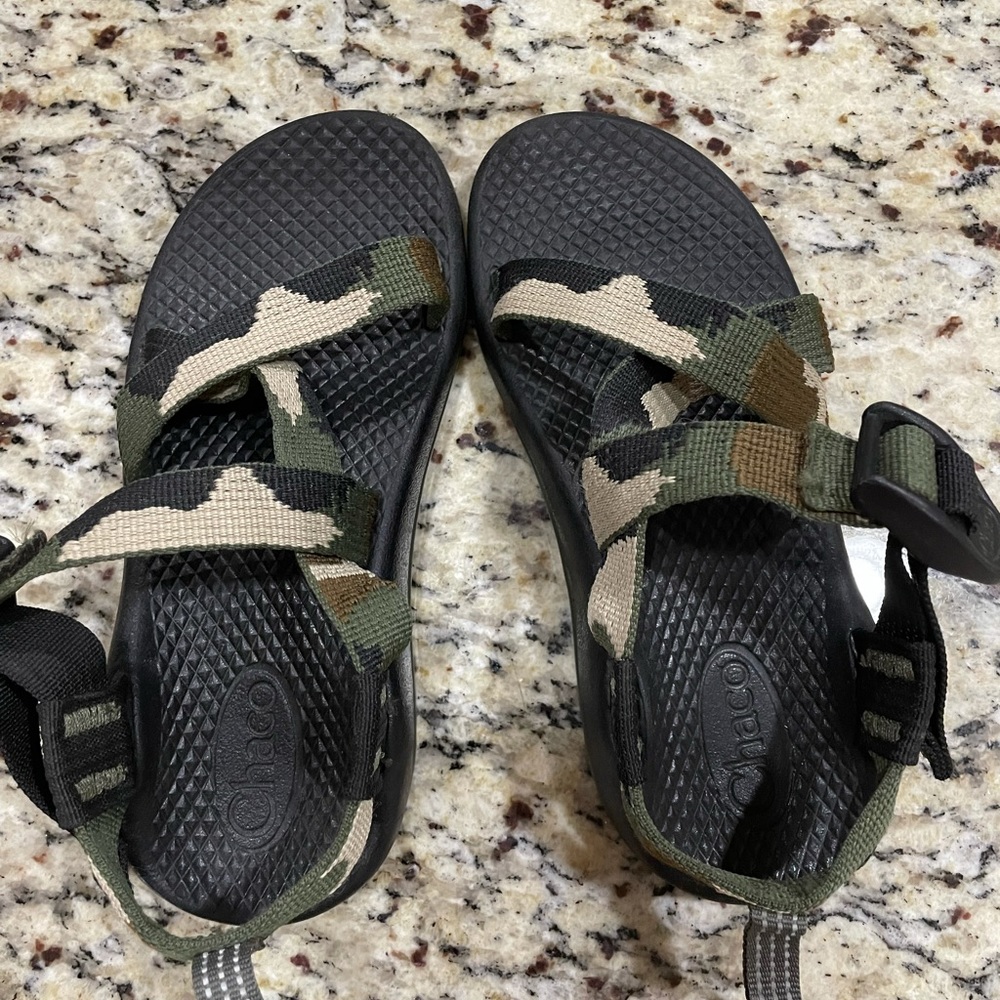 Boys size 12 Camouflage Chacos. In great condition